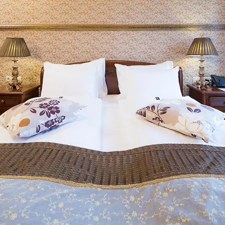 Rubezahl-marienbad Luxury Historical Castle & Golf-castle Collection Готель