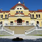 호텔 Rubezahl-marienbad Luxury Historical Castle & Golf-castle Collection 5*
