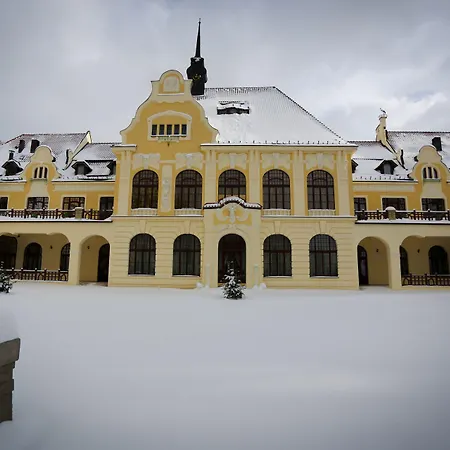 Hotel Rubezahl-marienbad Luxury Historical Castle Hotel&golf-castle Collection Mariánské Lázně